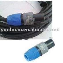 Enchufe el cable de alimentación con conector Neutrik instrumento uso audio cable speakon
